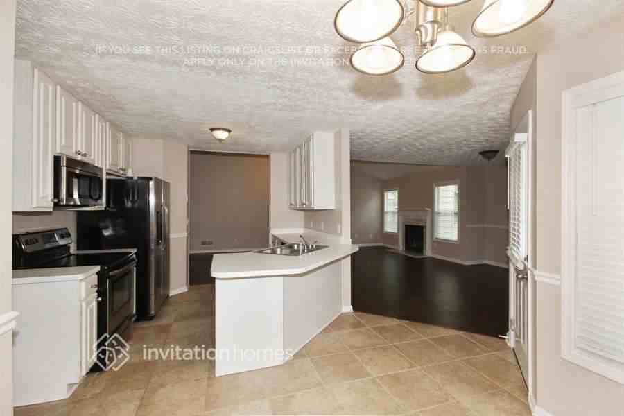 3990 Piper Glen Dr - Photo 7 of 20