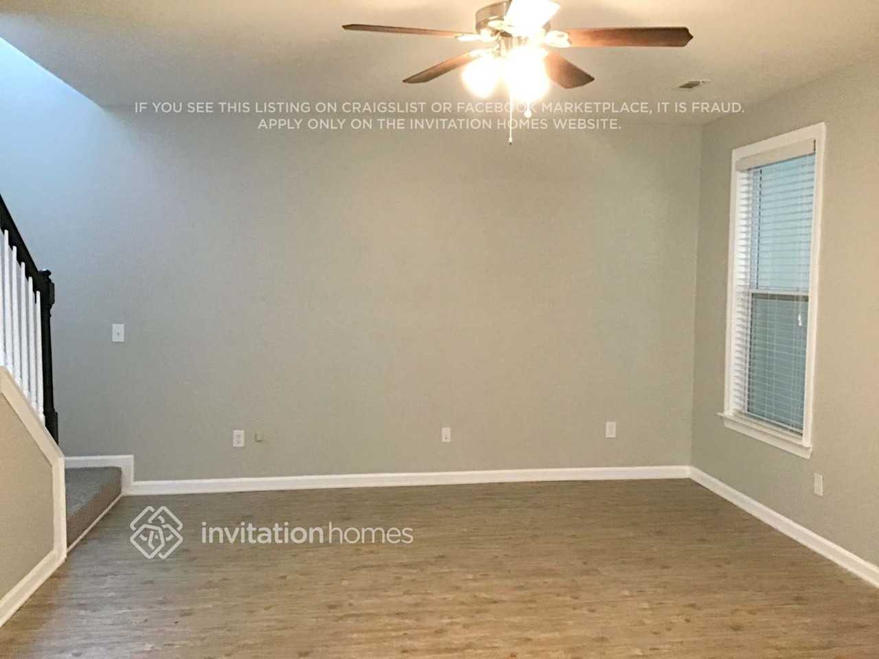 3643 Aberdeen Way - Photo 3 of 18