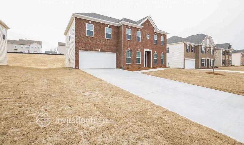 131 Sassafras Rd - Photo 3 of 21