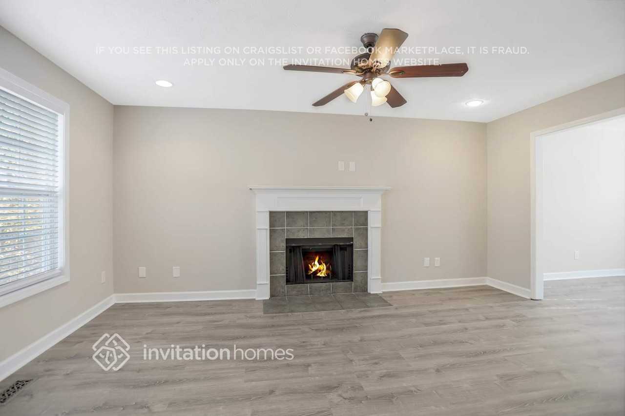 5420 Palmetto Ct - Photo 4 of 25