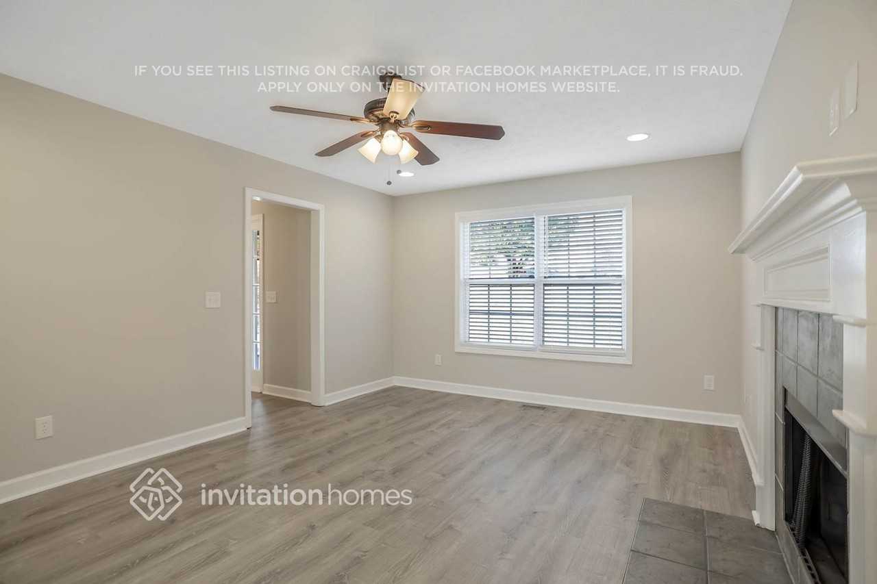 5420 Palmetto Ct - Photo 6 of 25