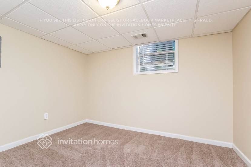 1398 Yates Ave - Photo 7 of 21