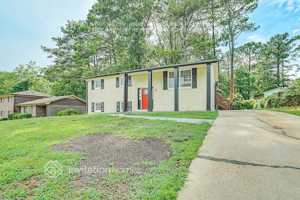 featured image of 2675 Jamestown Way