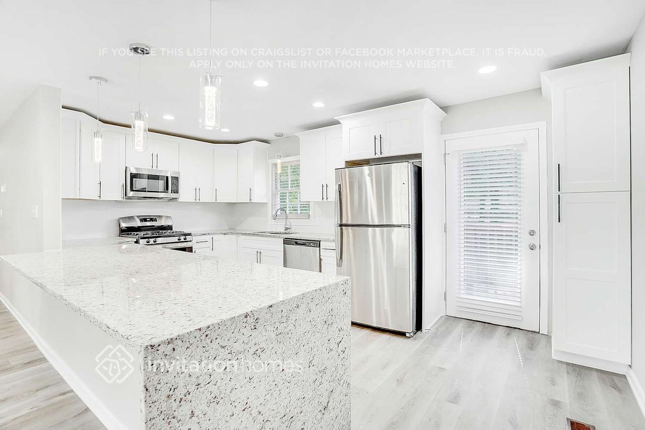 2675 Jamestown Way - Photo 6 of 16
