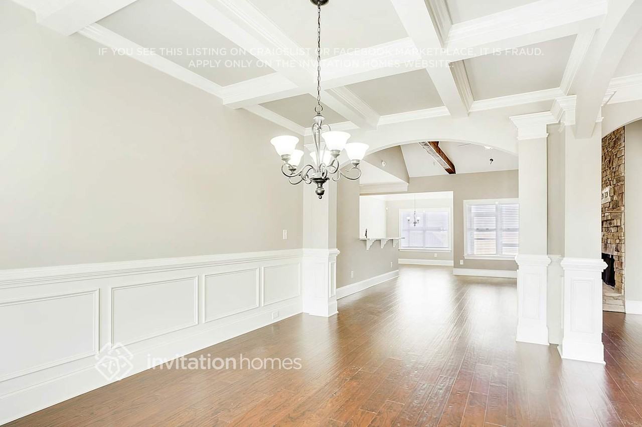 227 Dublin Way - Photo 3 of 20