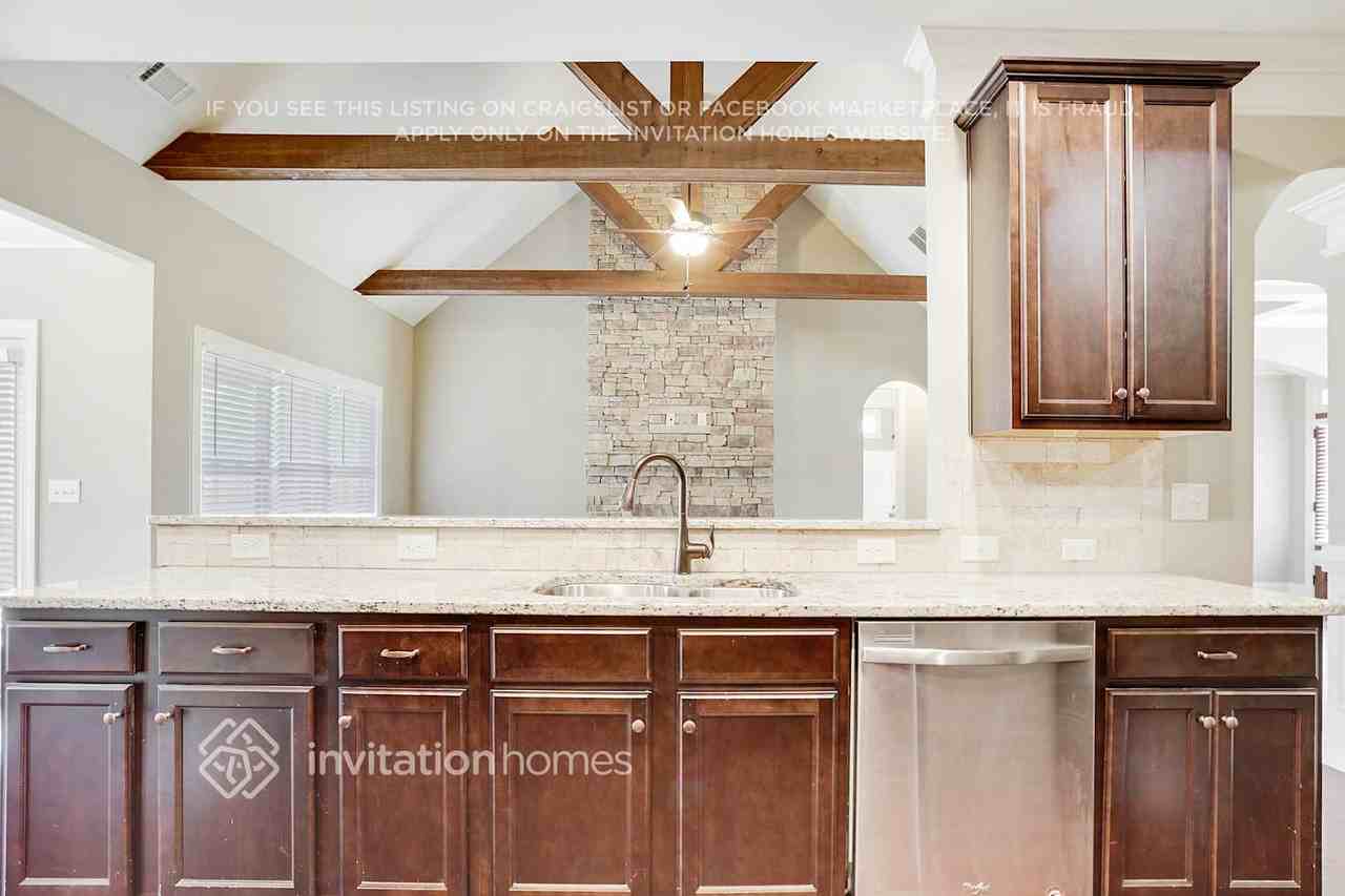 227 Dublin Way - Photo 6 of 20