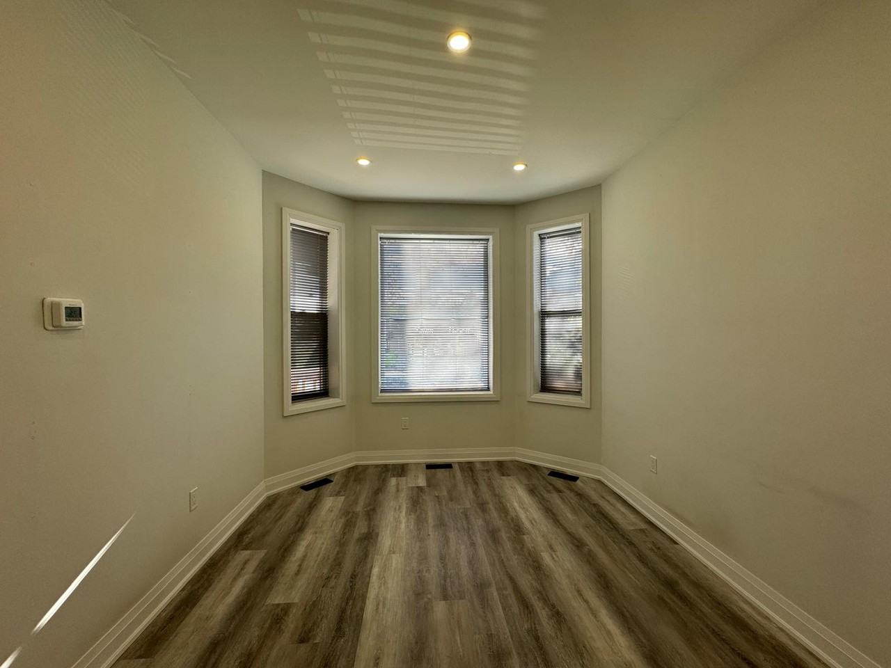 105 cannon st - Photo 4 of 13