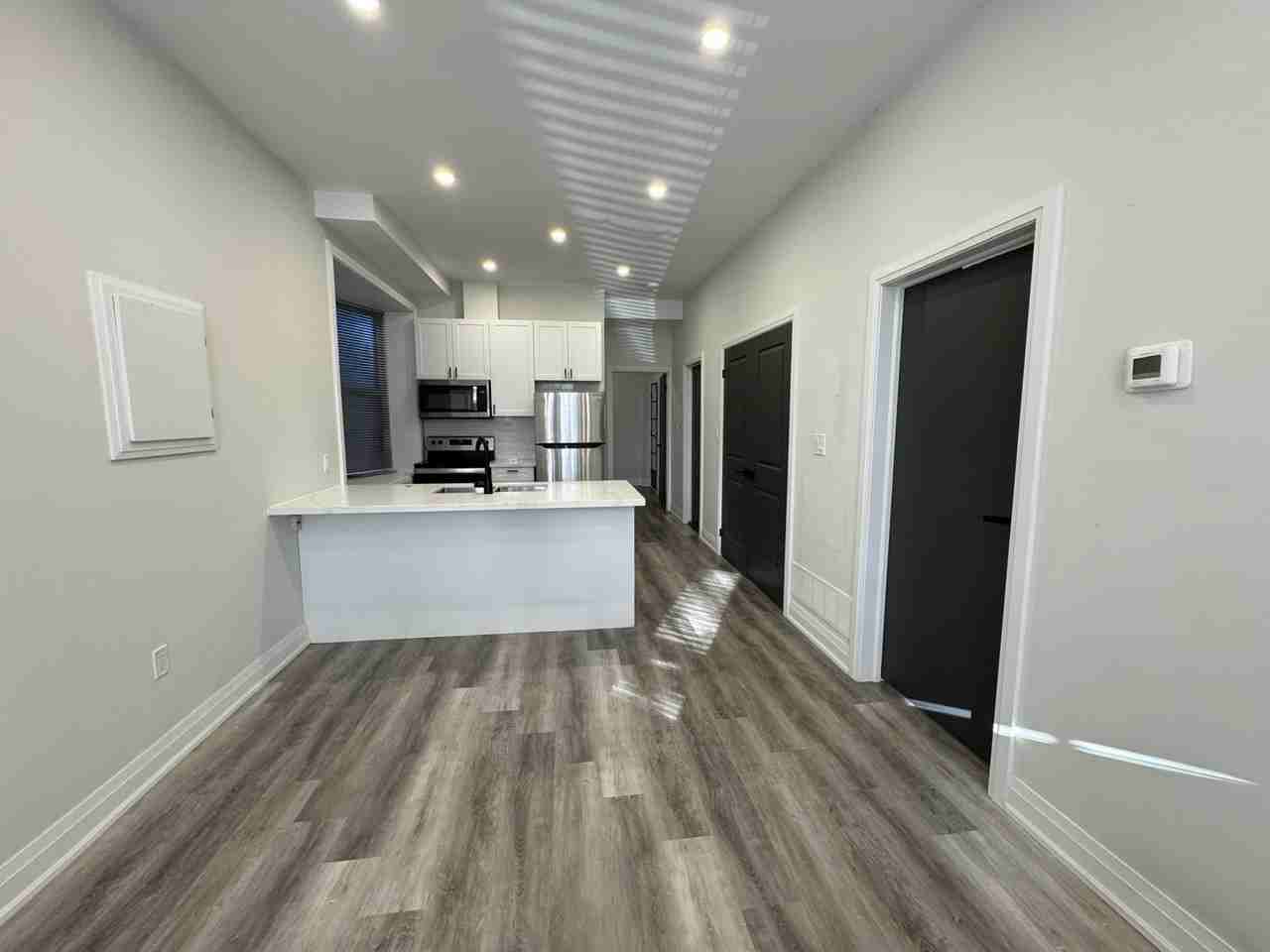 105 cannon st - Photo 6 of 13