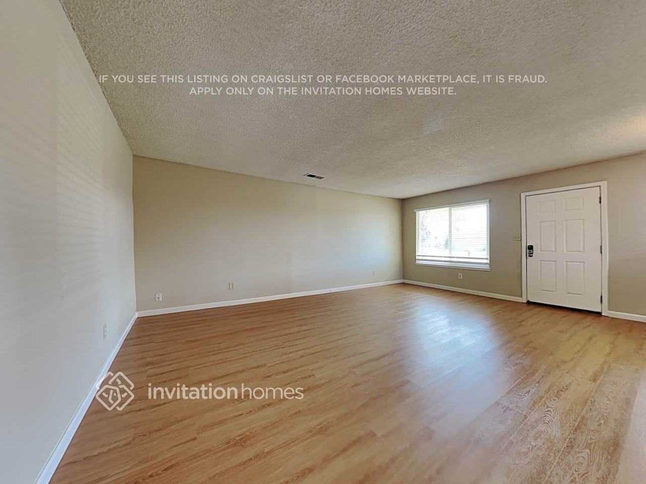 1658 Ashwood Dr - Photo 3 of 14