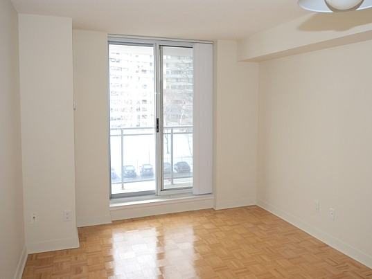 121 Parkway Forest Dr. - Photo 3 of 5
