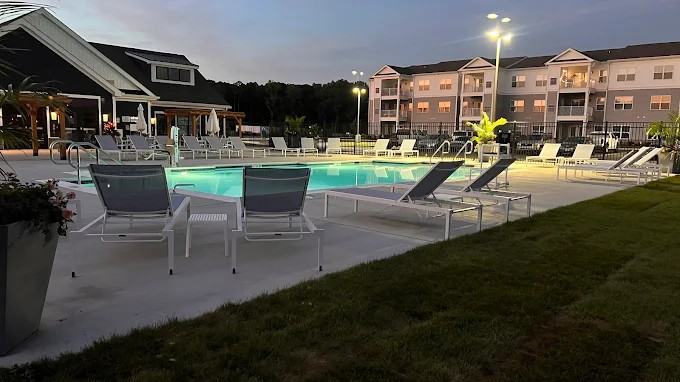 556 West Drive - Photo 3 of 10