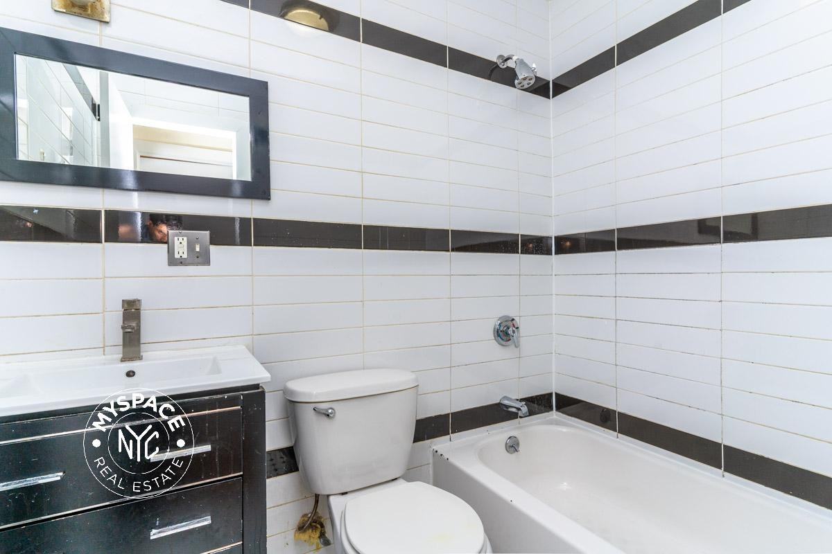 253 Stockholm St #2R - Photo 6 of 9