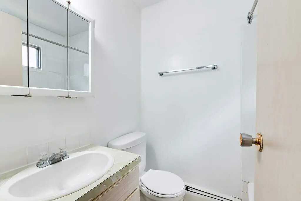 Kosmo Apartments - Photo 6 of 25