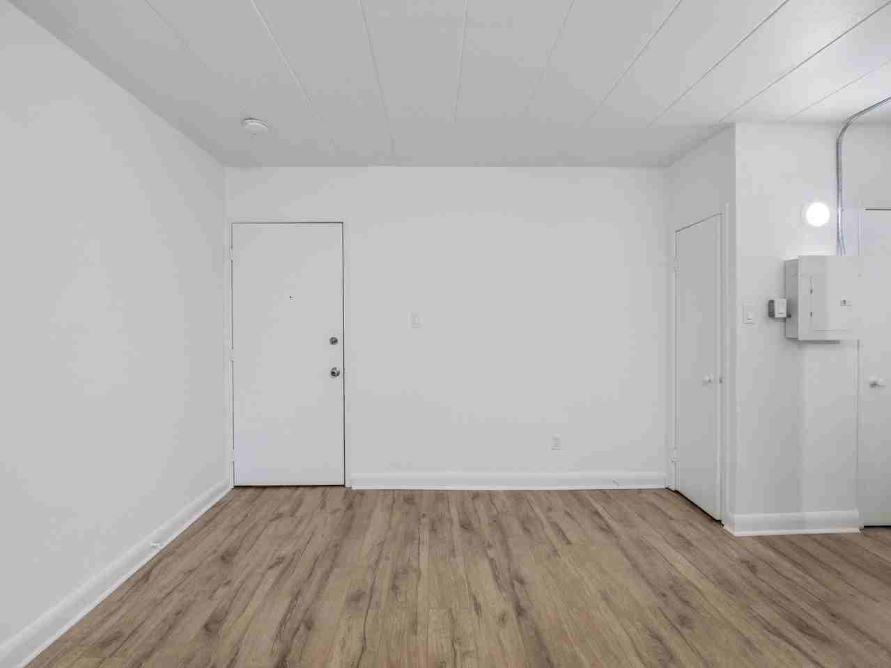 325 Sammon Avenue #102 - Photo 3 of 18