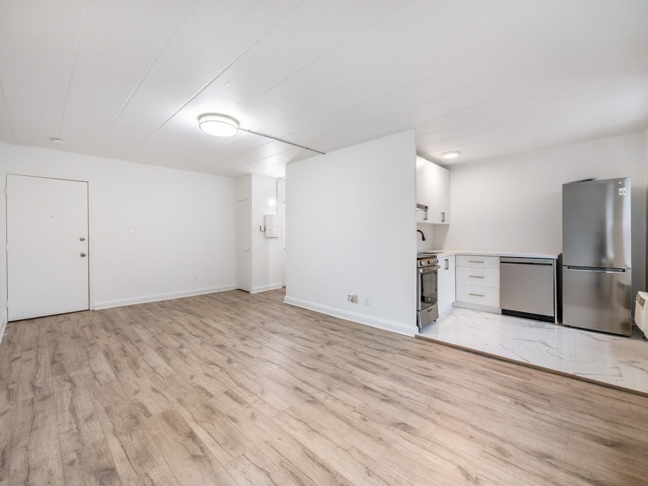 325 Sammon Avenue #102 - Photo 4 of 18