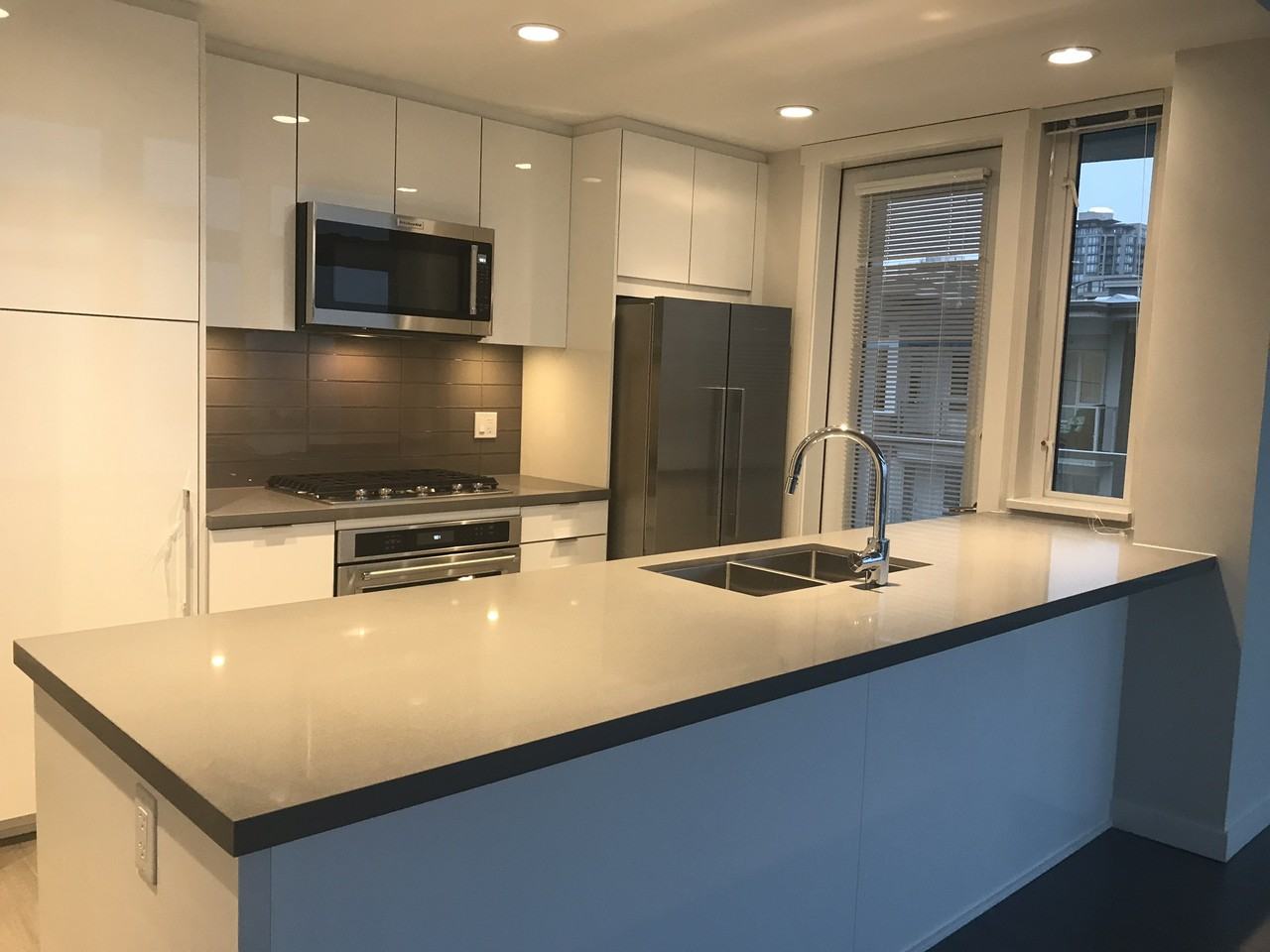 277 1st St W - Photo 3 of 21