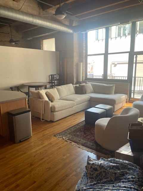 N Aberdeen St & W Lake St - Photo 4 of 19