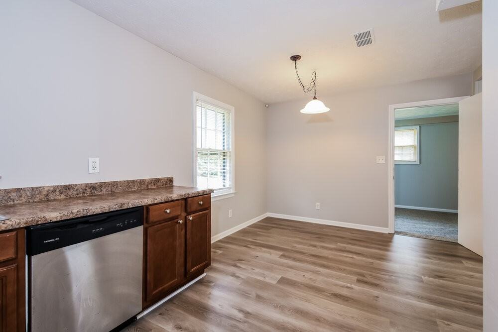 4355 Donegal Cir - Photo 5 of 16