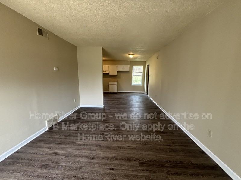 5354 Clinchport Cir - Photo 3 of 18