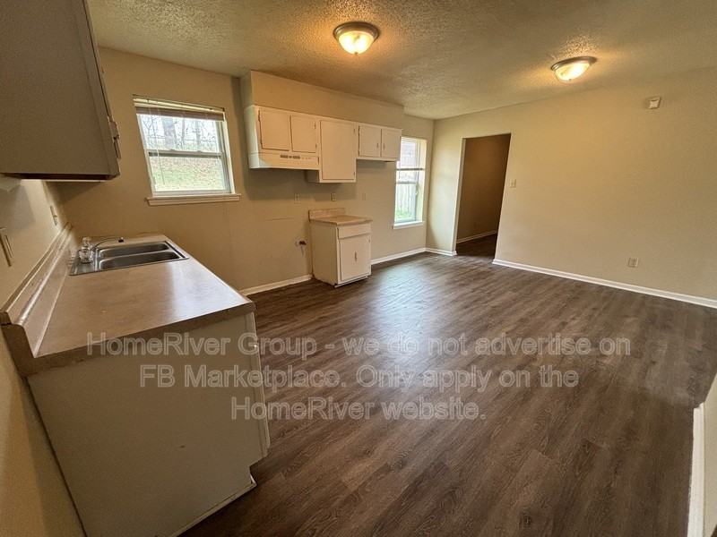 5354 Clinchport Cir - Photo 6 of 18