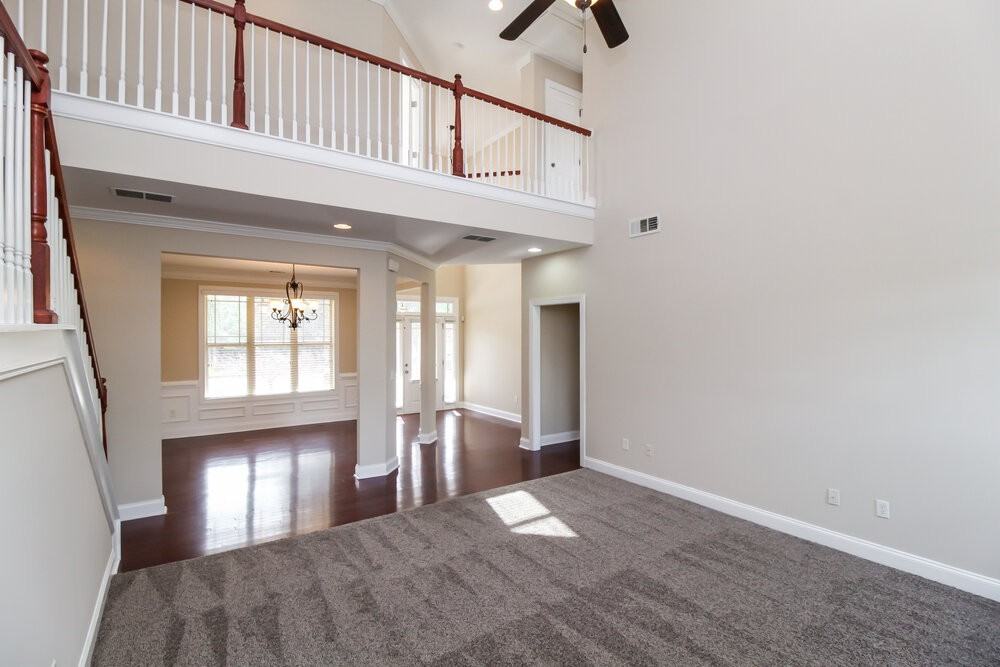 217 Shelton Cir - Photo 3 of 21