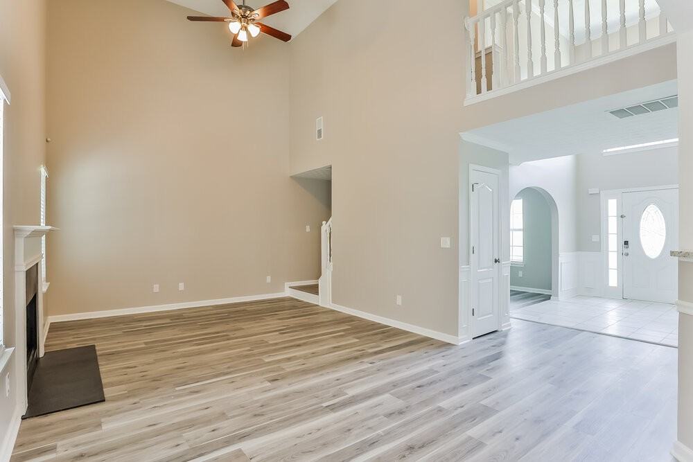 625 Blueangel Dr - Photo 4 of 17