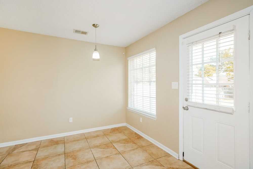 6916 Fox Briar Cv - Photo 6 of 16