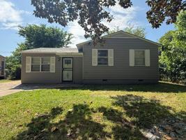 featured image of 933 Leacrest Ave