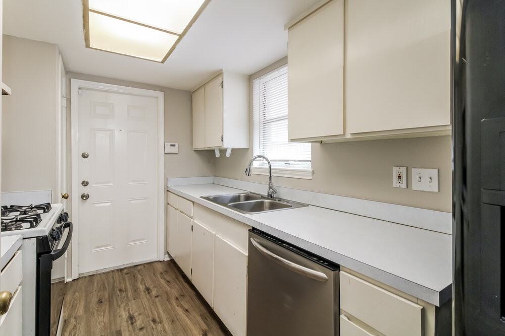 5014 Hasie Dr - Photo 6 of 16