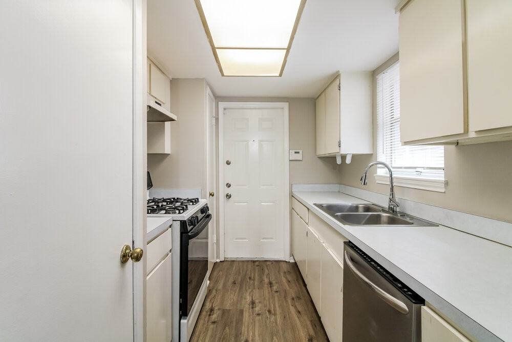 5014 Hasie Dr - Photo 7 of 16