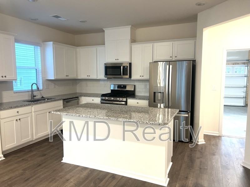 7117 Bentz St - Photo 2 of 13