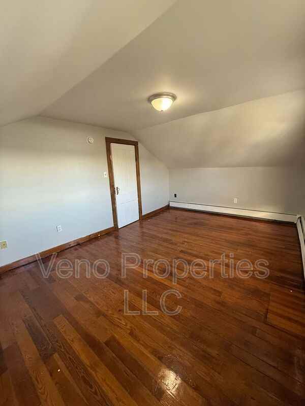 43 Mccrea St. Fort Edward - Photo 7 of 10