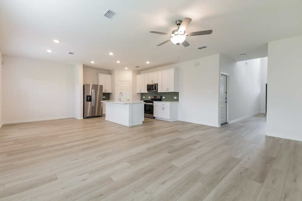 801 Dotty Dr - Photo 6 of 17