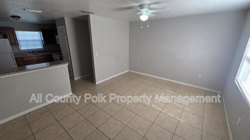 712 Bryon Ct - Photo 4 of 18