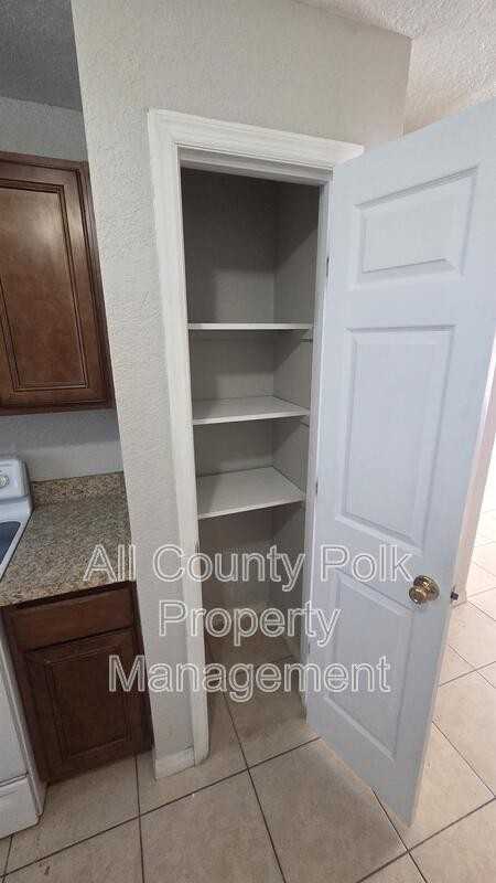 712 Bryon Ct - Photo 6 of 18