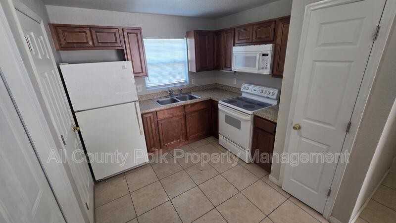 712 Bryon Ct - Photo 7 of 18