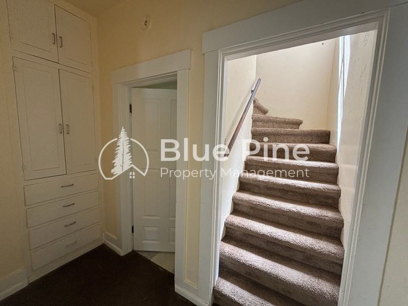 1350 Shipp Ave - Photo 4 of 17