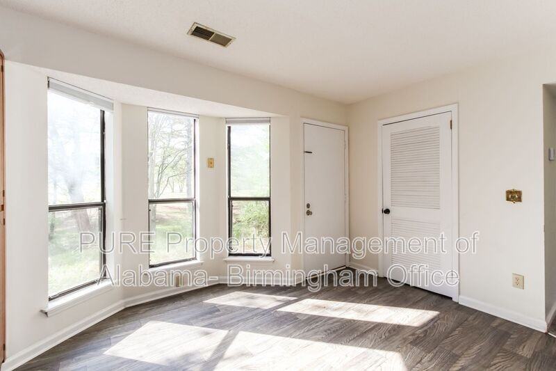 2258 Cheshire Dr - Photo 5 of 18