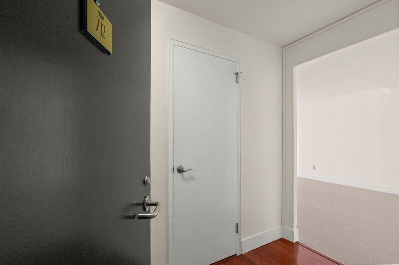 1105 Spring St #712 - Photo 4 of 19