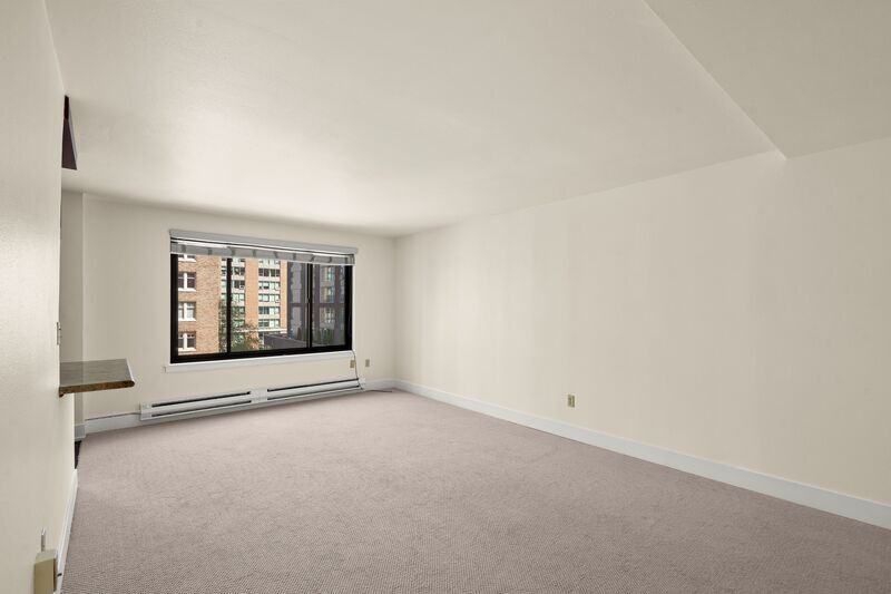1105 Spring St #712 - Photo 6 of 19