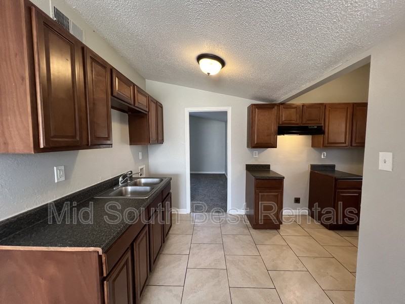 481 Tuton Cv - Photo 5 of 13