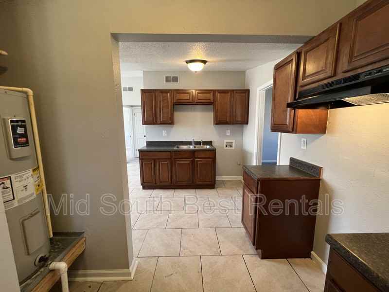 481 Tuton Cv - Photo 6 of 13