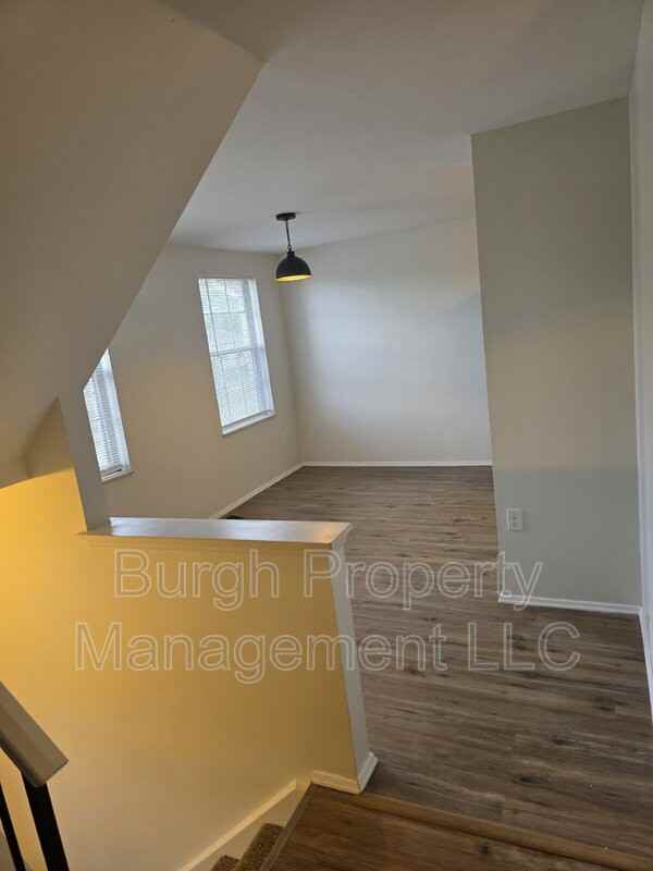 149 Hunting Creek Rd - Photo 5 of 18