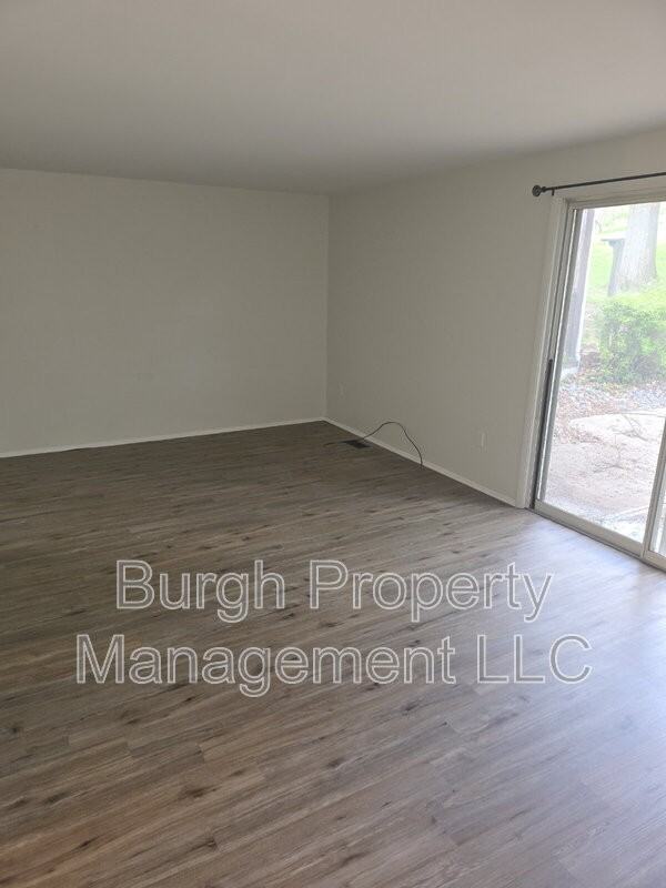 149 Hunting Creek Rd - Photo 7 of 18