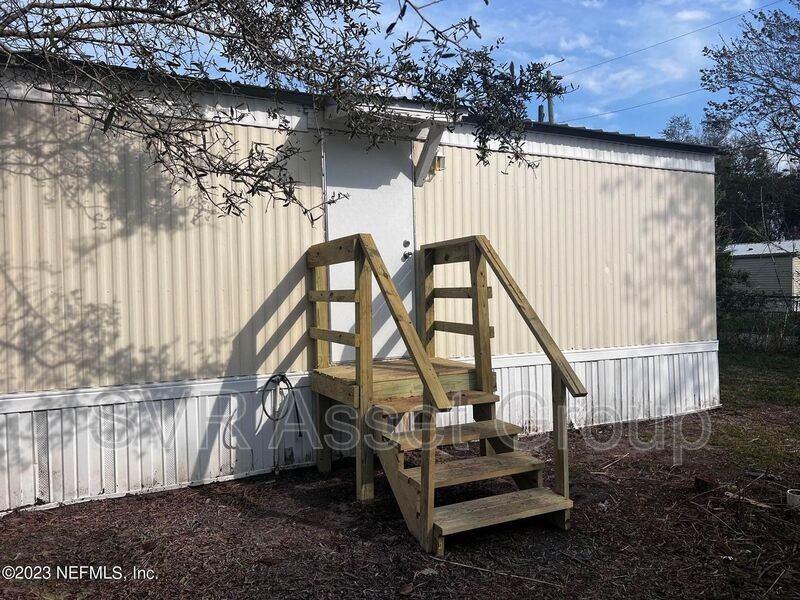 950 Sidney St #12 - Photo 2 of 12