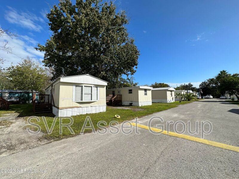 950 Sidney St #12 - Photo 3 of 12