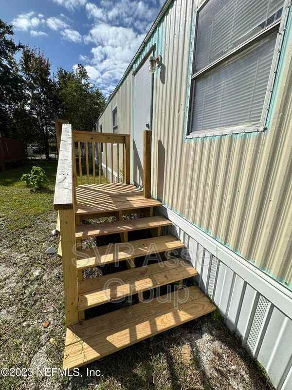 950 Sidney St #12 - Photo 4 of 12