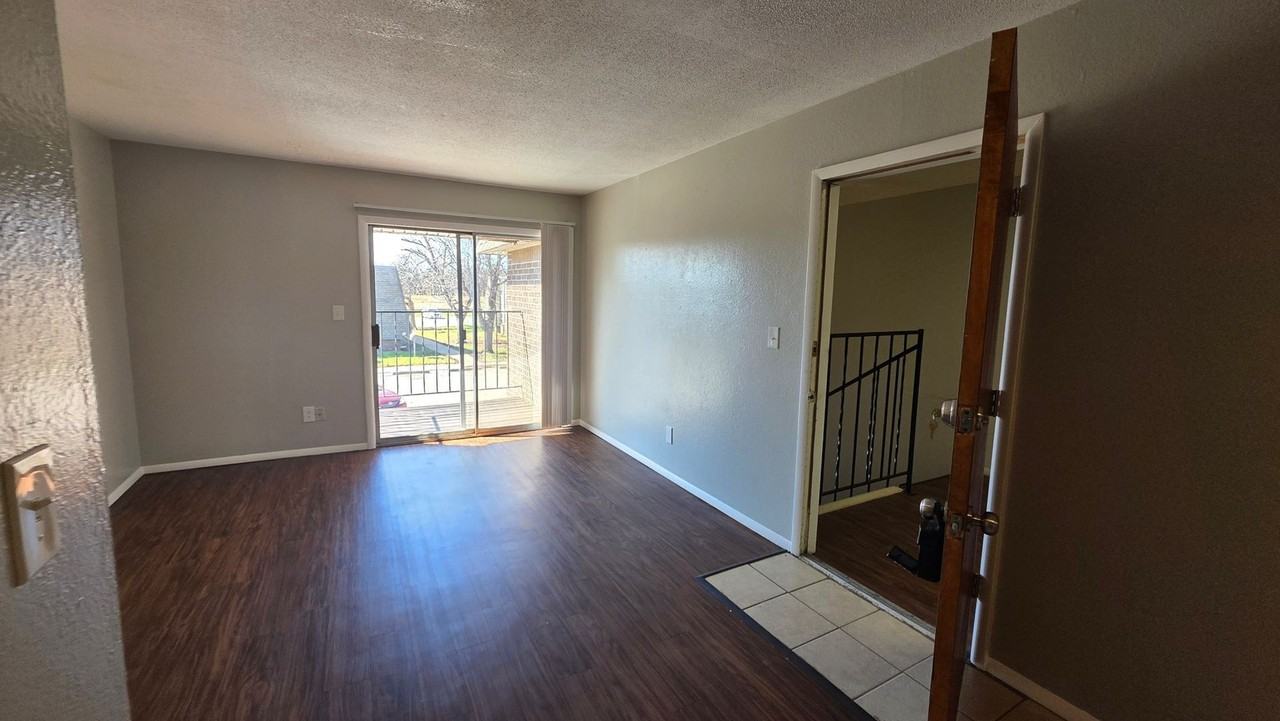 Bethany Place Apartments - Photo 5 of 34