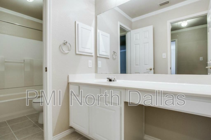 7001 Van Gogh Dr - Photo 2 of 23