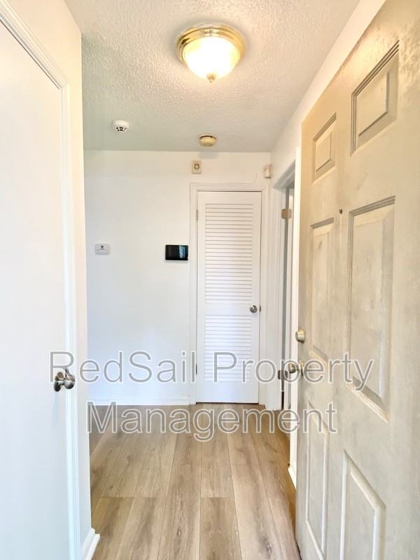 568 Candle Ln #204 - Photo 4 of 21